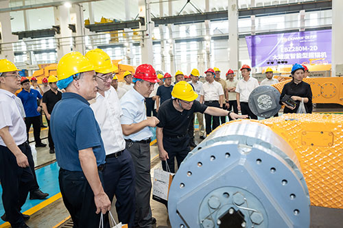 雙星耀煤海！創(chuàng)力集團首發(fā)大坡度掘錨機與高速采煤機新產(chǎn)品發(fā)布會取得圓滿成功(圖8)