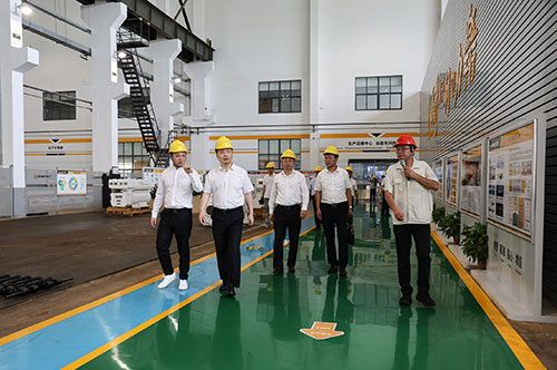 上海青浦區(qū)政協(xié)主席曹衛(wèi)東一行走訪上海創(chuàng)力集團考察指導(dǎo)(圖1) 上海青浦區(qū)政協(xié)主席曹衛(wèi)東一行走訪上海創(chuàng)力集團考察指導(dǎo)(圖1)